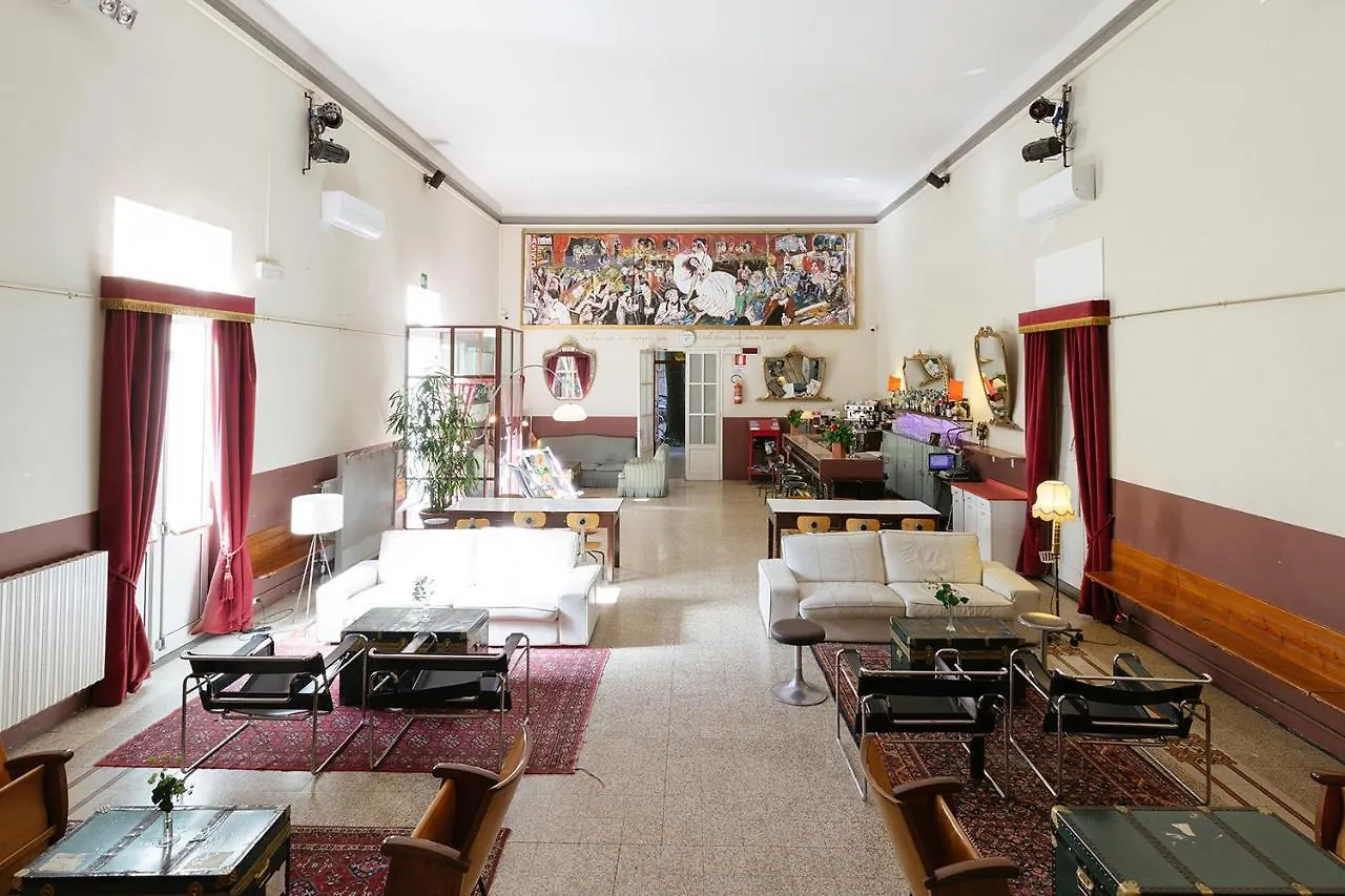 10 Hotel vicino Piazza Santo Spirito: Guida per Scegliere Bene